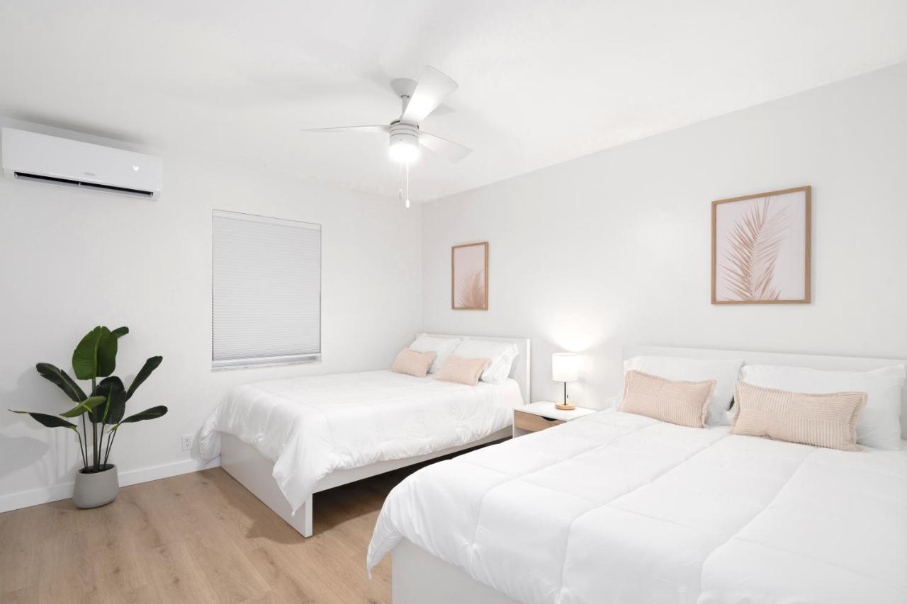 M Lake Worth Beach - Modern Villas Near West Palm Beach, Chic Retro Vibes, King Bed, Cozy Backyard, Bbq, Workspace, High-Speed Internet, Free Parking, 5 Minutes To Downtown & Beach Exterior foto
