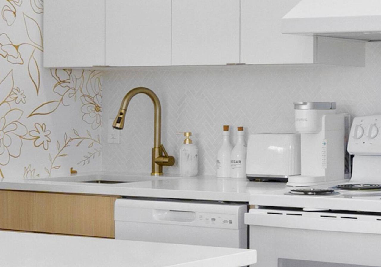 M Lake Worth Beach - Modern Villas Near West Palm Beach, Chic Retro Vibes, King Bed, Cozy Backyard, Bbq, Workspace, High-Speed Internet, Free Parking, 5 Minutes To Downtown & Beach Exterior foto