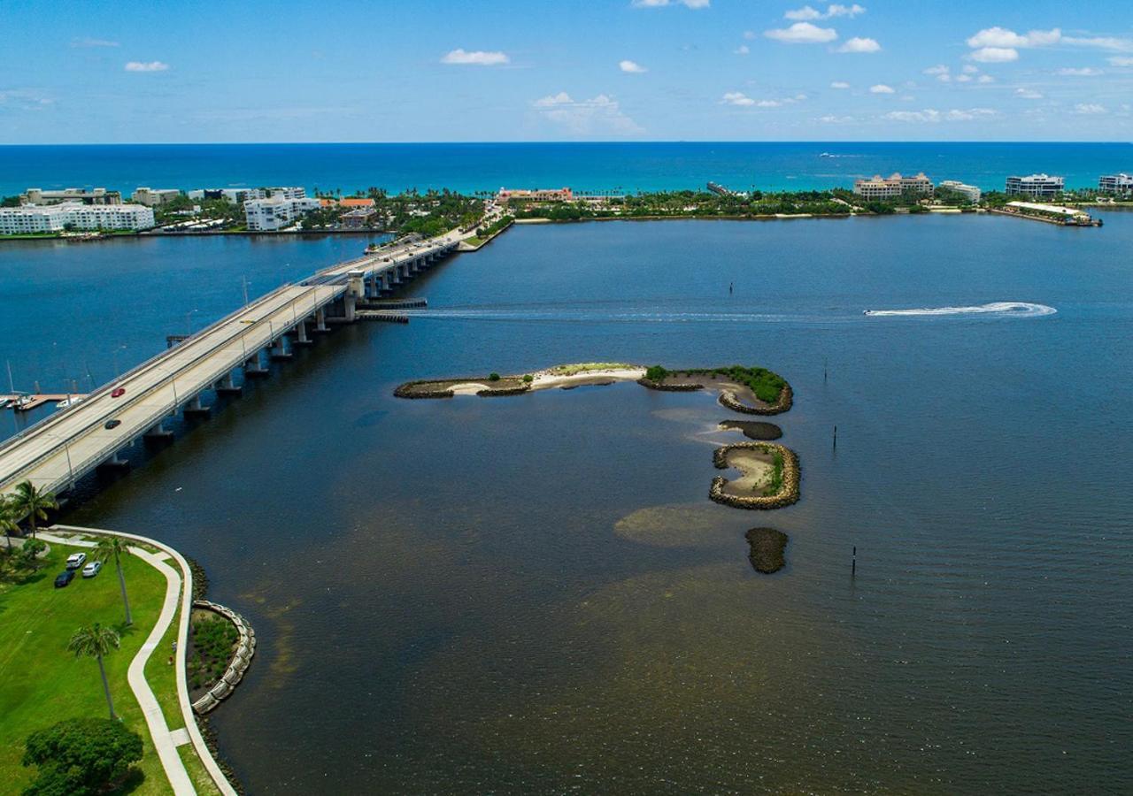 M Lake Worth Beach - Modern Villas Near West Palm Beach, Chic Retro Vibes, King Bed, Cozy Backyard, Bbq, Workspace, High-Speed Internet, Free Parking, 5 Minutes To Downtown & Beach Exterior foto