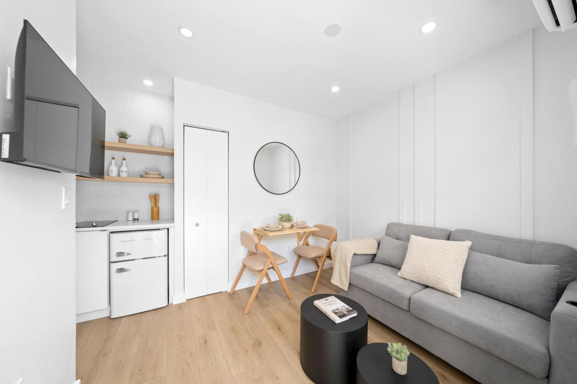 M Lake Worth Beach - Modern Villas Near West Palm Beach, Chic Retro Vibes, King Bed, Cozy Backyard, Bbq, Workspace, High-Speed Internet, Free Parking, 5 Minutes To Downtown & Beach Exterior foto