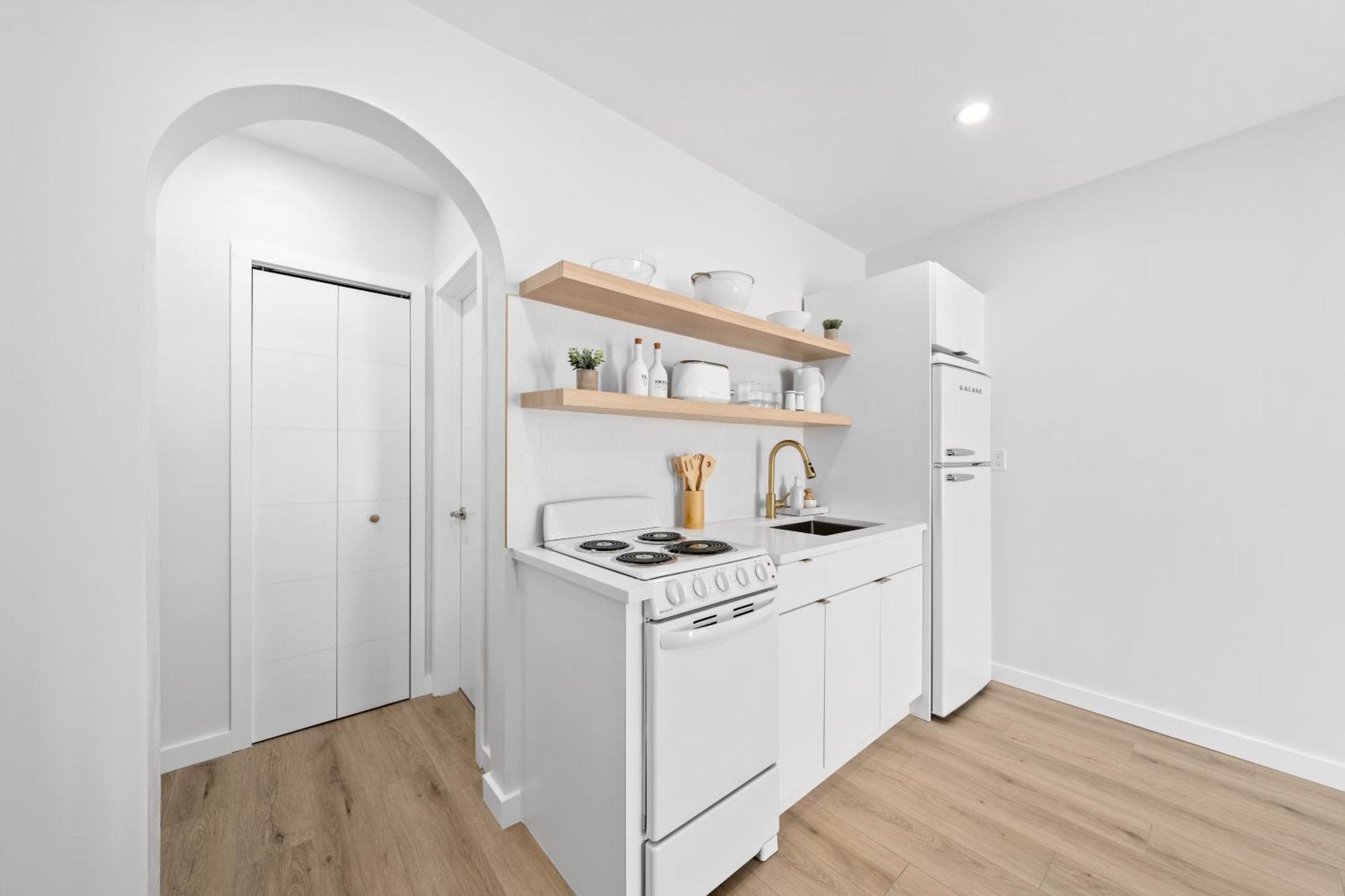 M Lake Worth Beach - Modern Villas Near West Palm Beach, Chic Retro Vibes, King Bed, Cozy Backyard, Bbq, Workspace, High-Speed Internet, Free Parking, 5 Minutes To Downtown & Beach Exterior foto