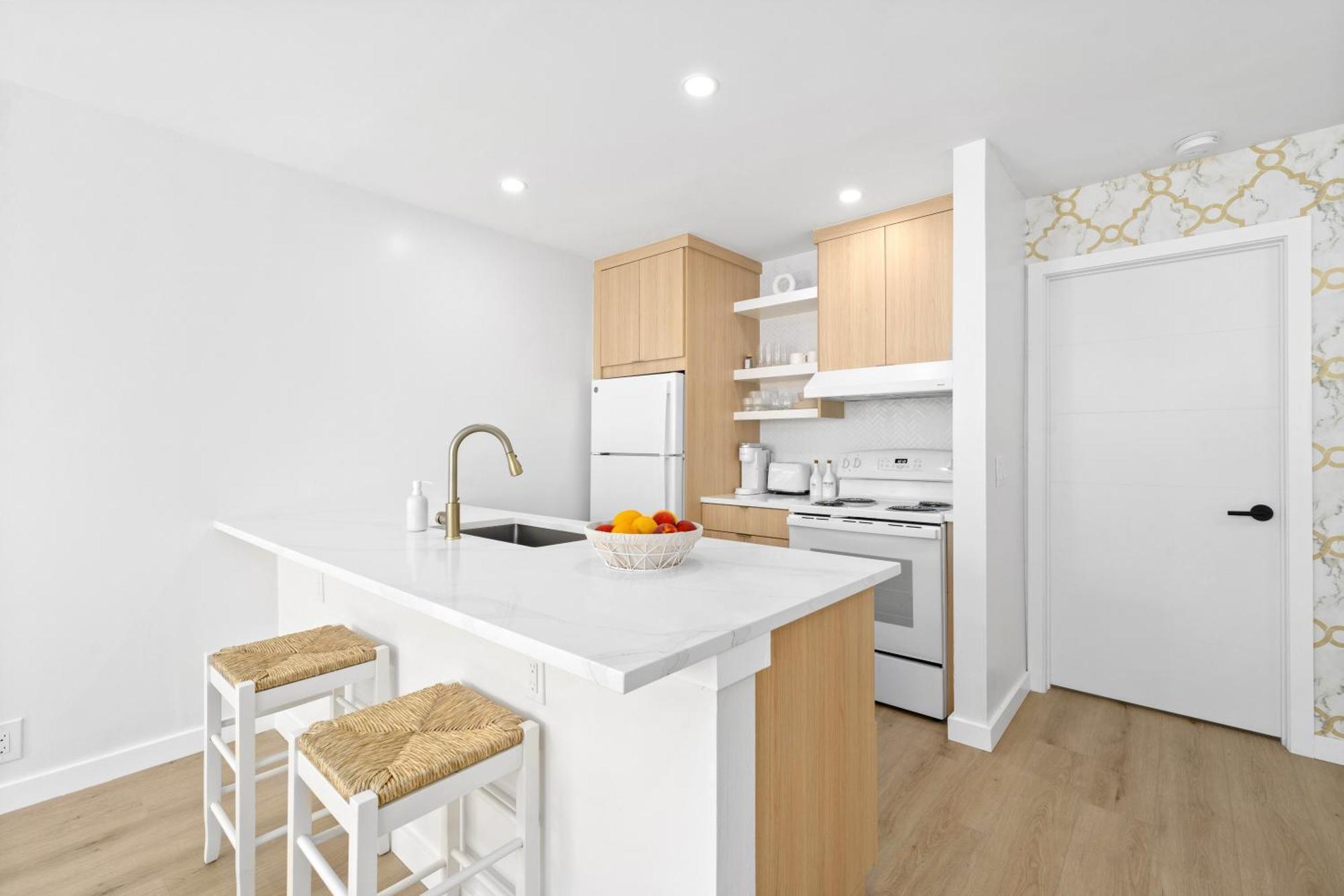 M Lake Worth Beach - Modern Villas Near West Palm Beach, Chic Retro Vibes, King Bed, Cozy Backyard, Bbq, Workspace, High-Speed Internet, Free Parking, 5 Minutes To Downtown & Beach Exterior foto