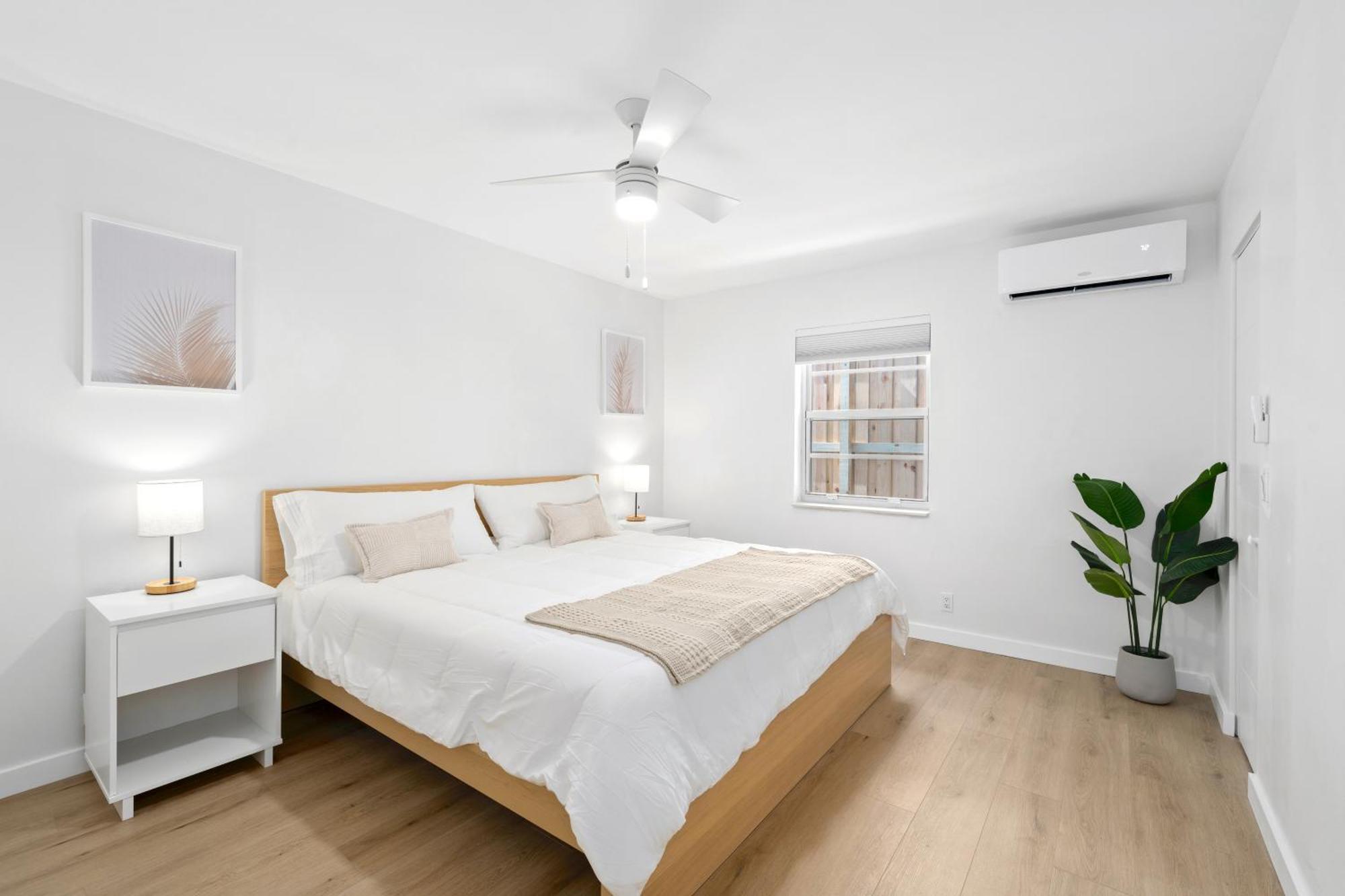 M Lake Worth Beach - Modern Villas Near West Palm Beach, Chic Retro Vibes, King Bed, Cozy Backyard, Bbq, Workspace, High-Speed Internet, Free Parking, 5 Minutes To Downtown & Beach Exterior foto